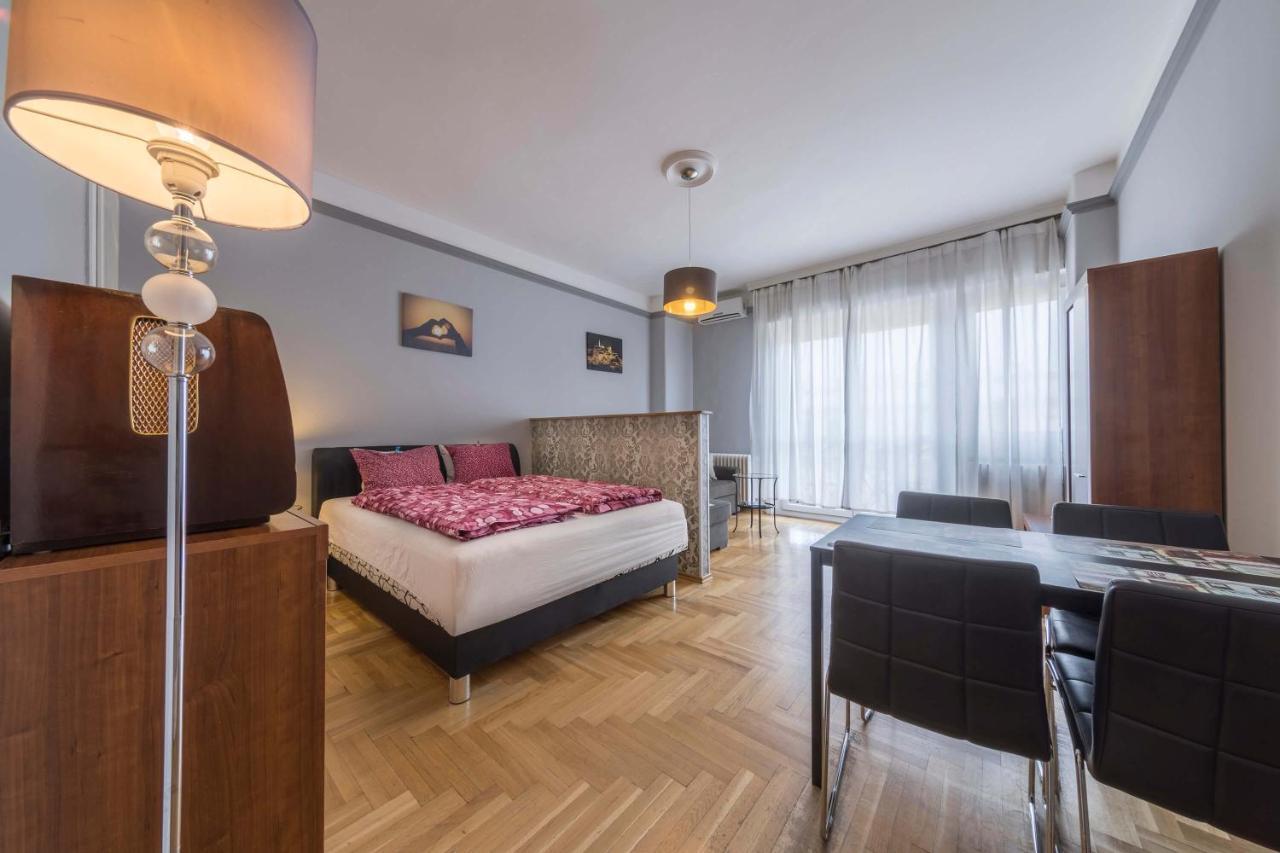 Astoria Balcony Apartment Boedapest Buitenkant foto