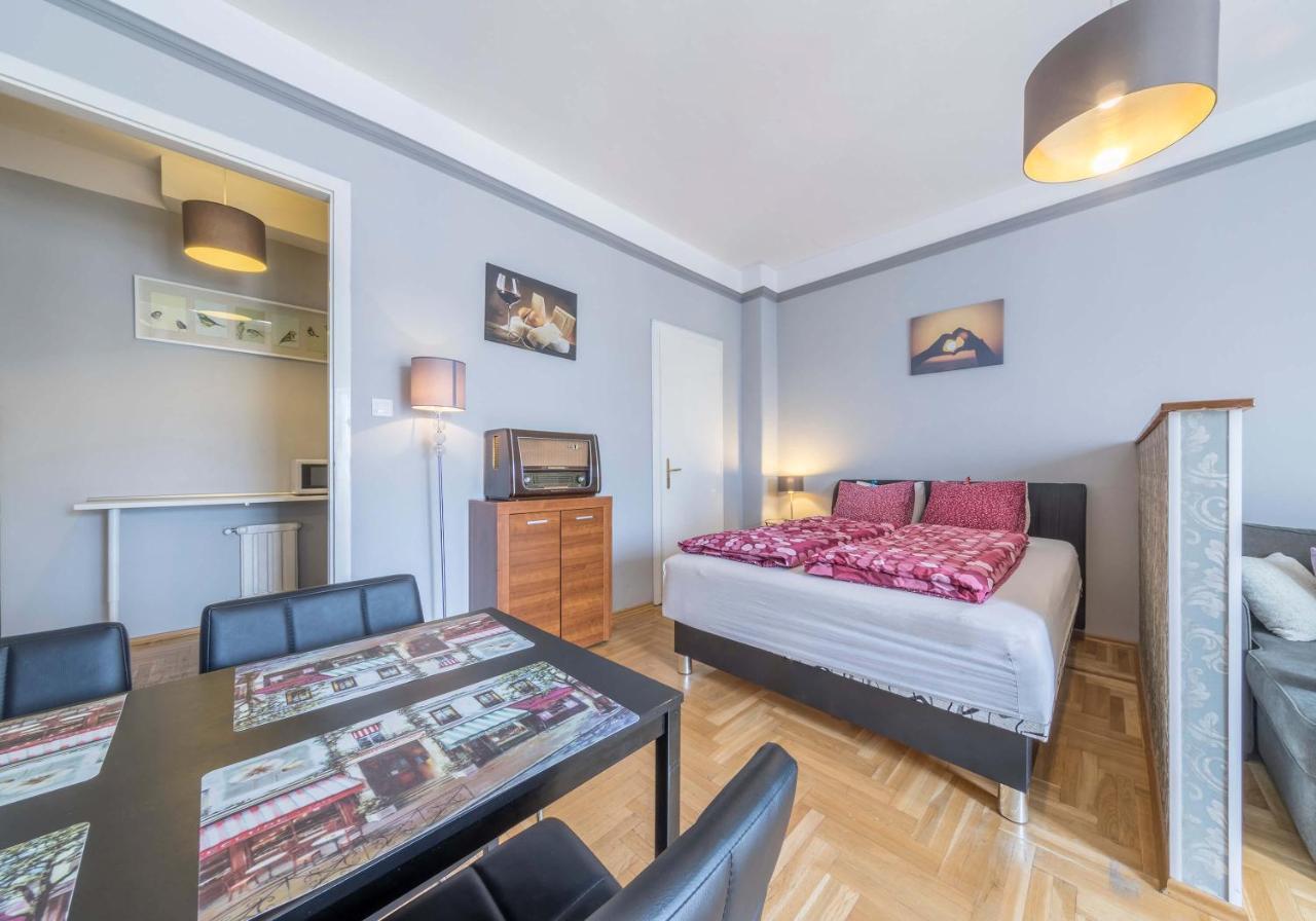 Astoria Balcony Apartment Boedapest Buitenkant foto